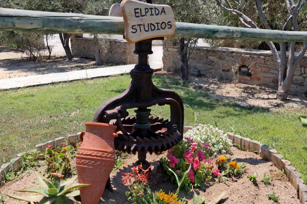 Elpidas Studios Agia Anna  エクステリア 写真